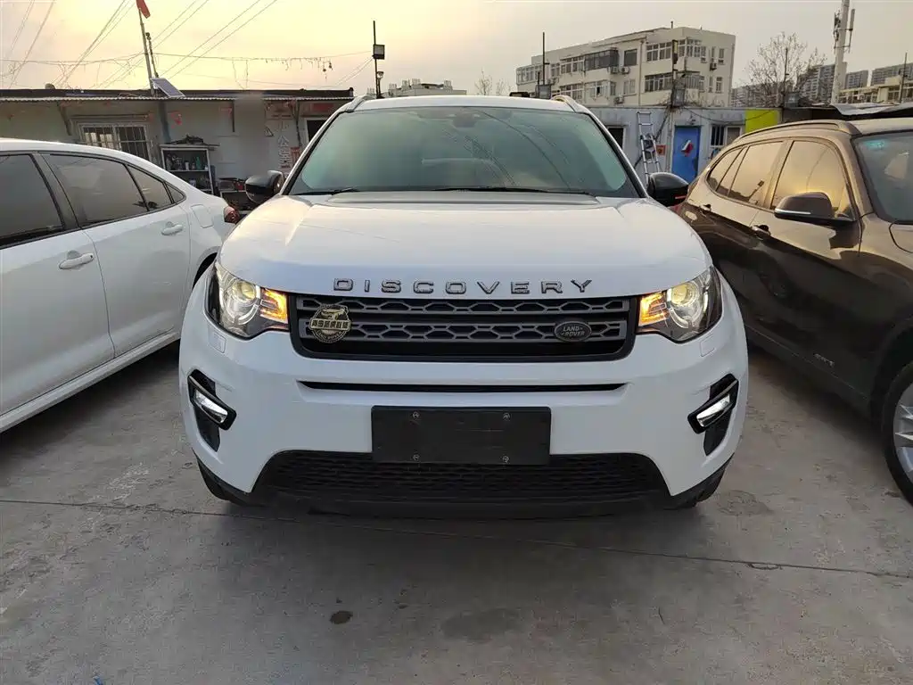 Land Rover Discovery Sport 2018 240PS PURE Edition фото 3