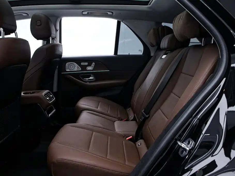Mercedes-Benz GLE 2024 GLE 450 4MATIC Fashion фото 14