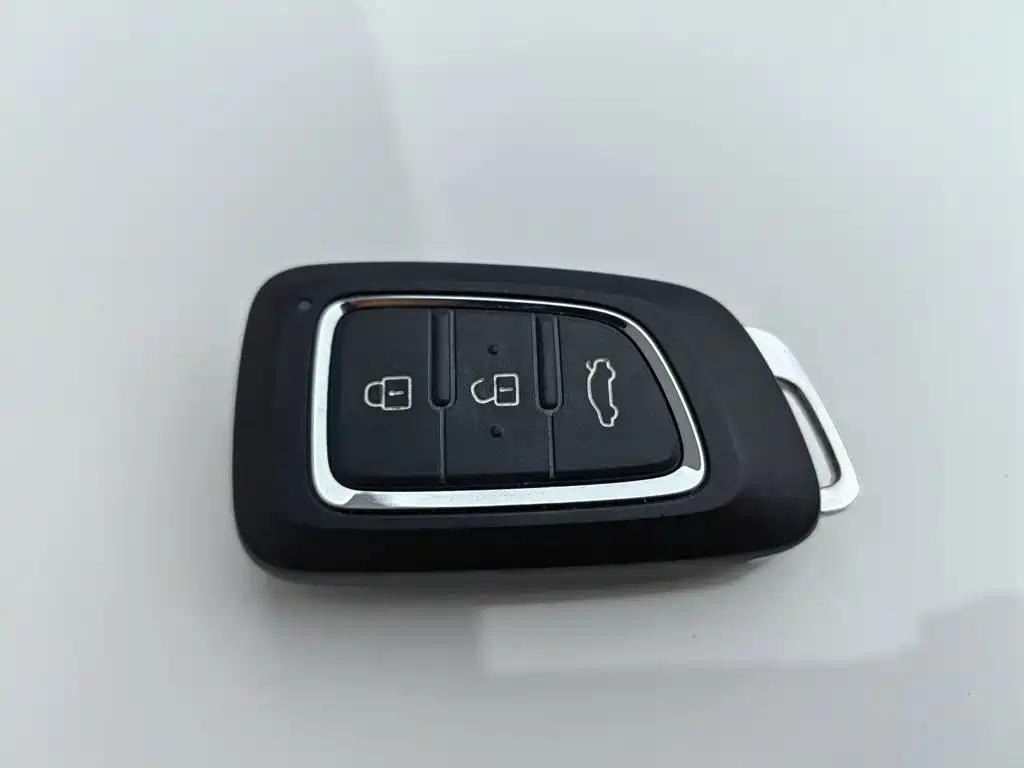 Dongfeng Aeolus Dongfeng Fengshen E70 2026 2023 Facelift PRO Smart Drive Edition