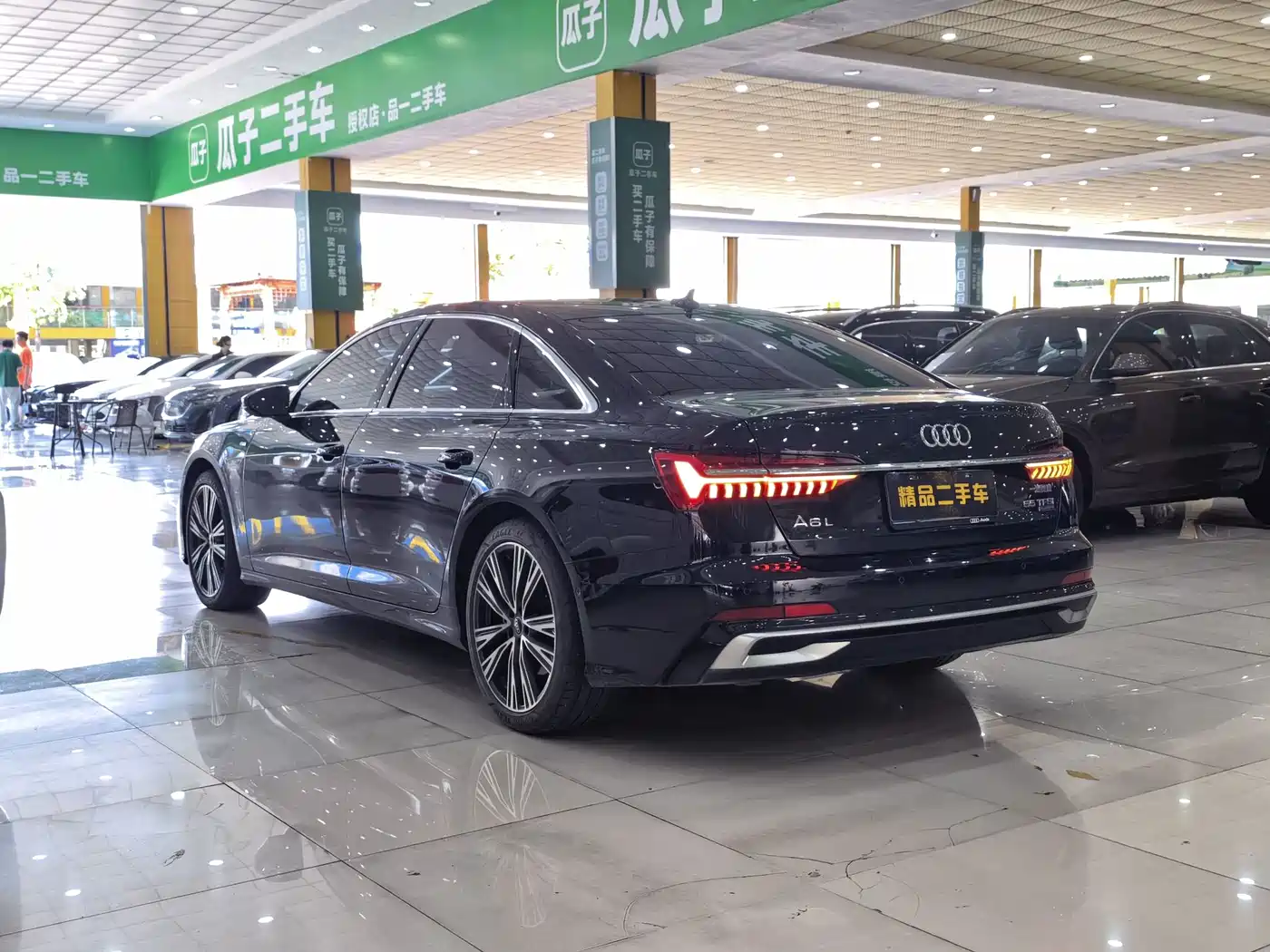 Фото 4 - Audi A6L