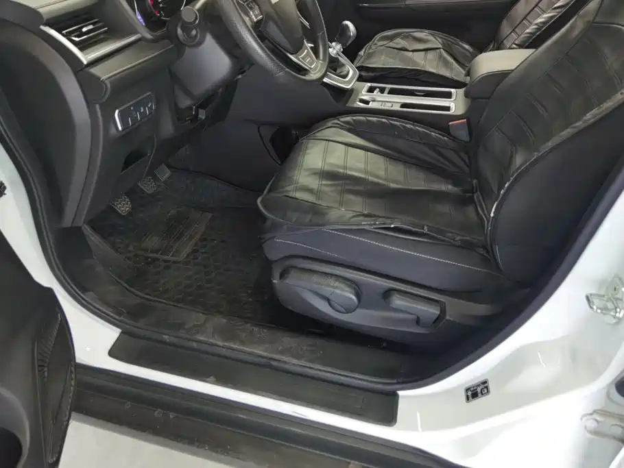 Haval M6 2024 2023 PLUS 1.5T Manual Elite Smart Connect