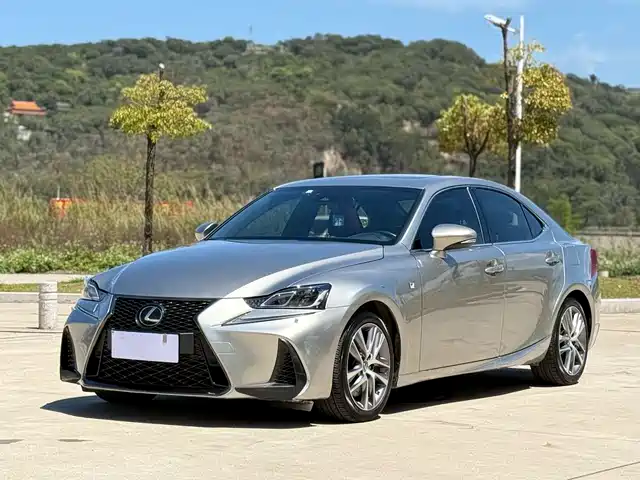 lexus is
