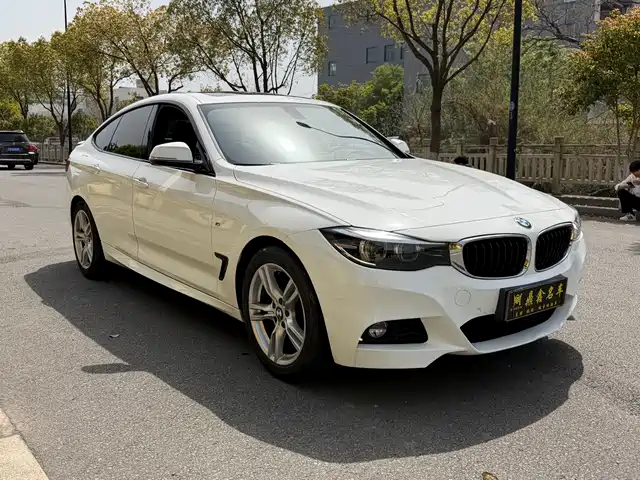 BMW 3 Series GT 2019 320i M Sport Model — фото 3
