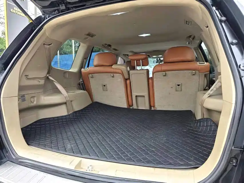 Toyota Highlander 2012 2.7L 2WD 7-Seater Luxury Edition фото 7