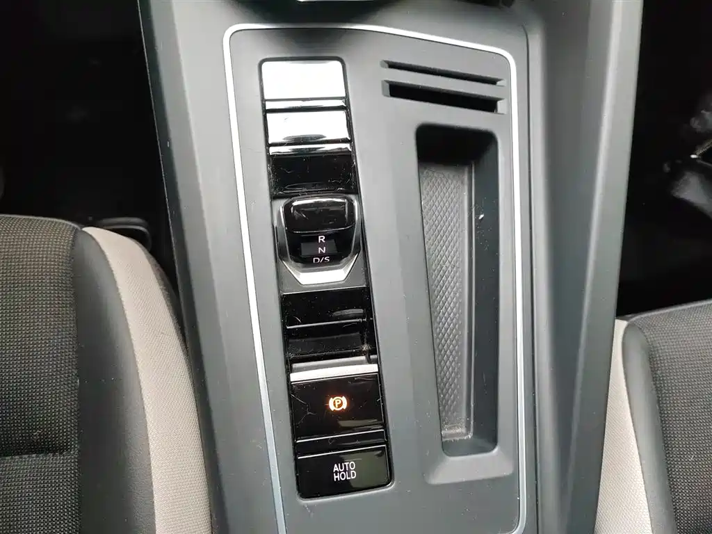 Volkswagen Golf 2023 280TSI DSG Pro фото 7