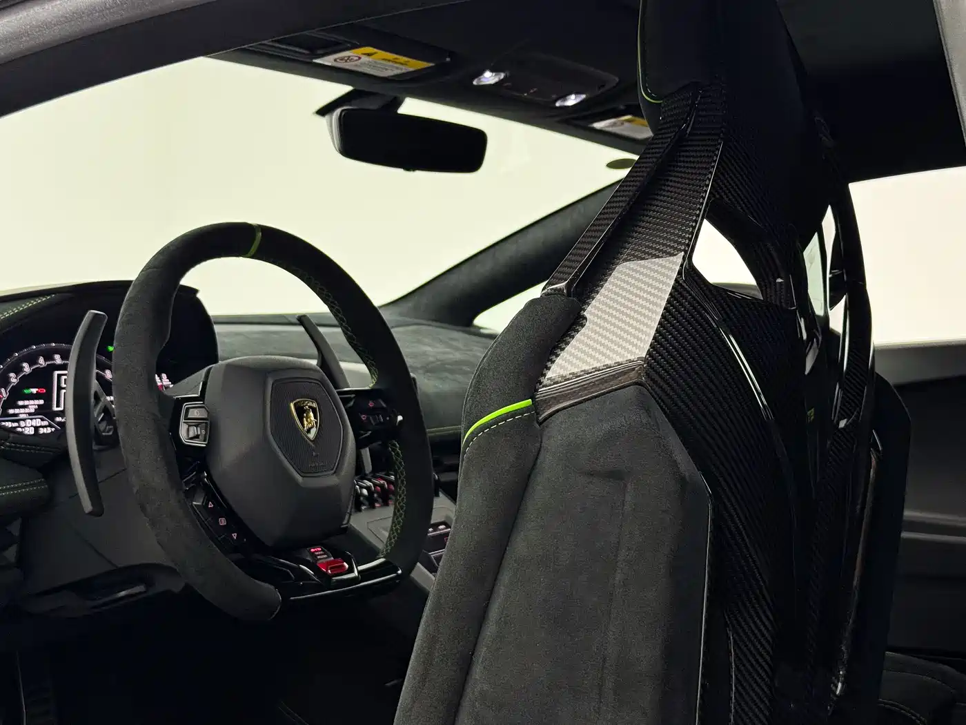 Lamborghini Huracán 2021 Huracán STO фото 24