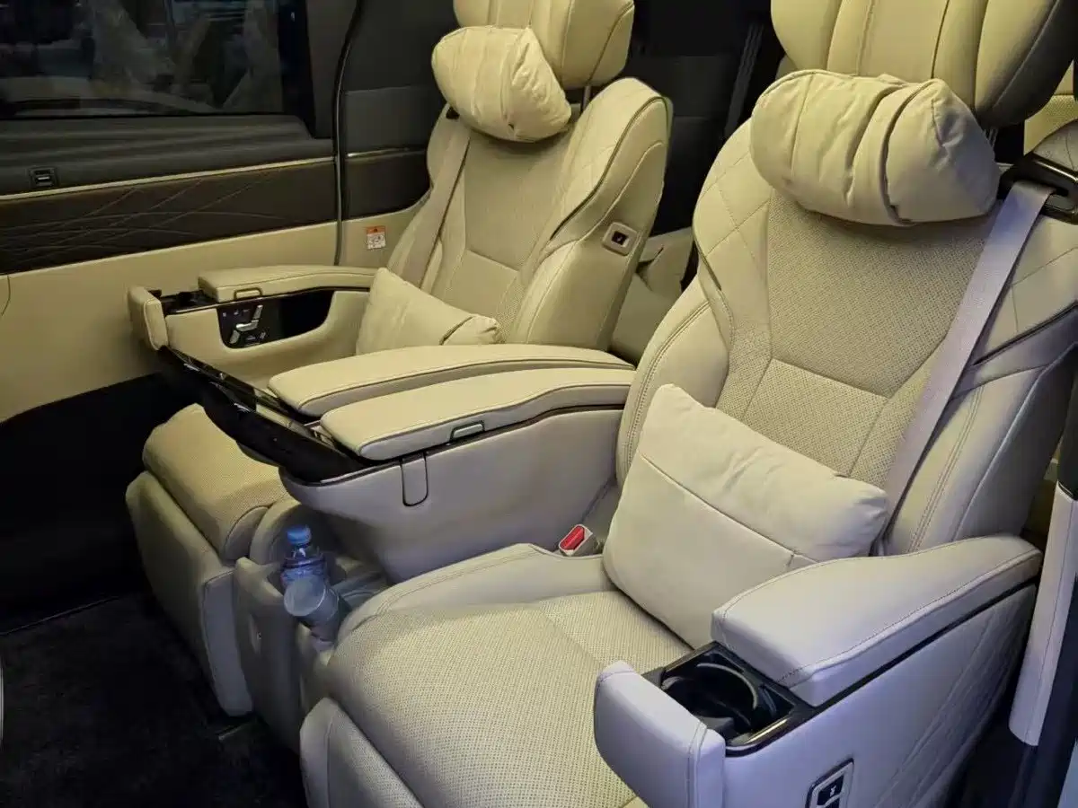 Toyota Alphard 2026 2024 Hybrid 2.5L Ultimate Enjoyment Edition