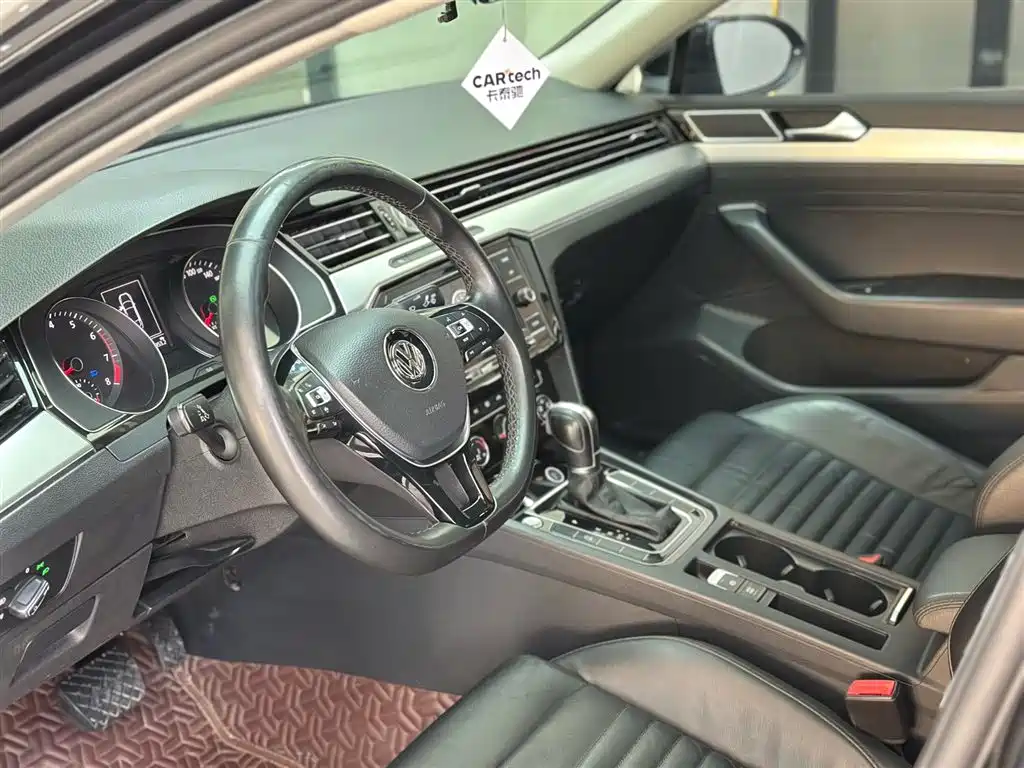 Volkswagen Magotan 2019 330TSI DSG Leading China V фото 14
