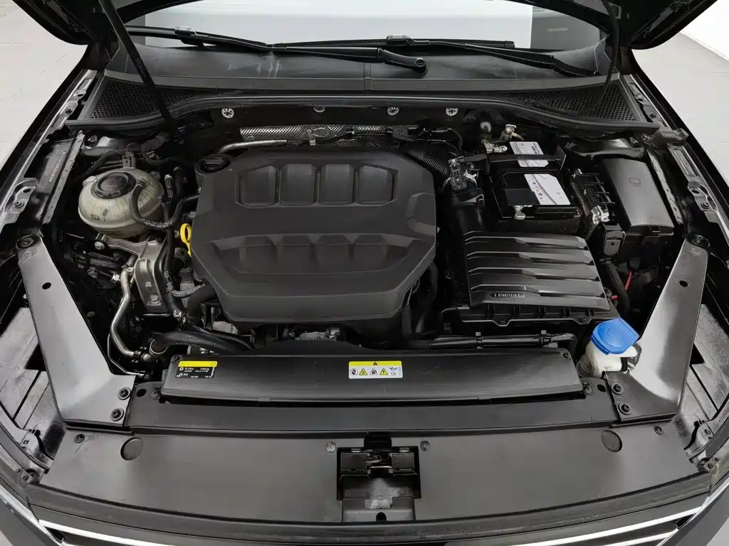 Photo 6 - Volkswagen Magotan