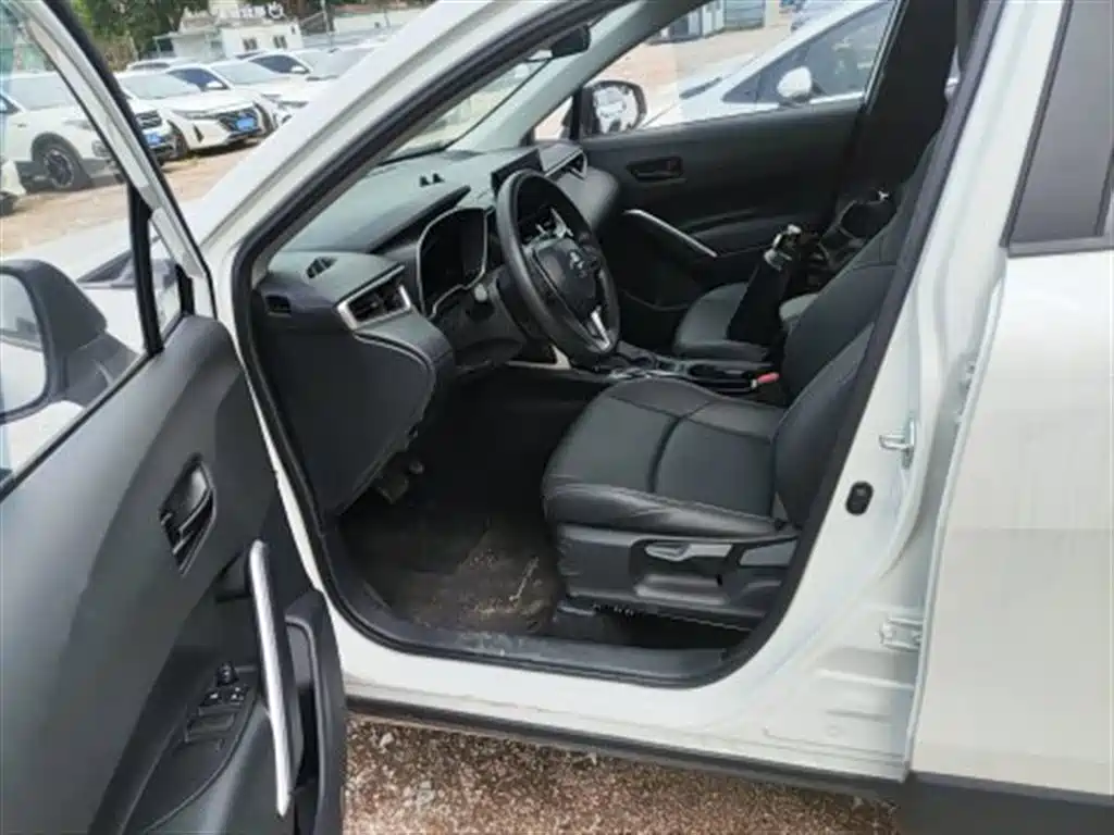 Toyota Frontlander 2025 2024 2.0L CVT Elite Plus Edition