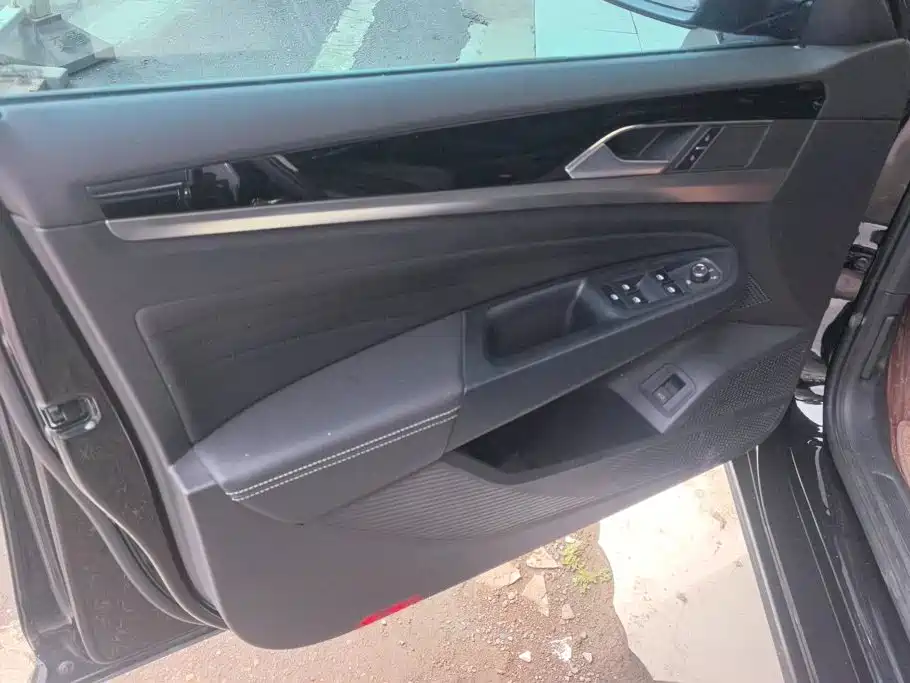 Фото 6 - Volkswagen Passat