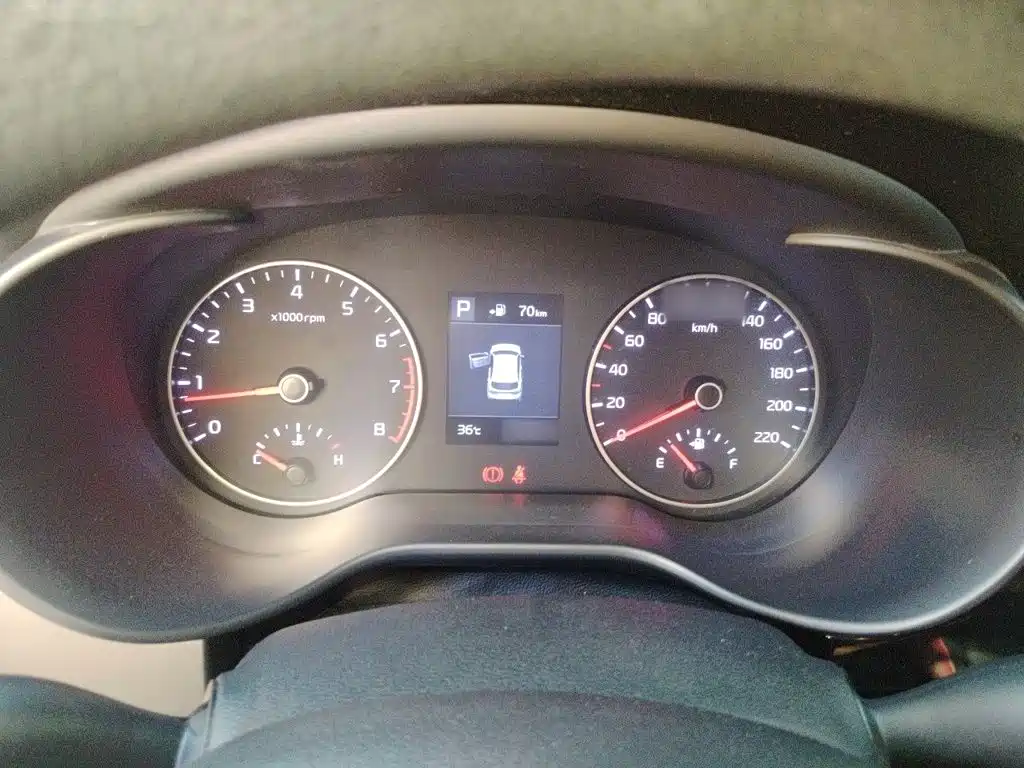 Kia KX CROSS 2018 2017 1.4L AT GLS