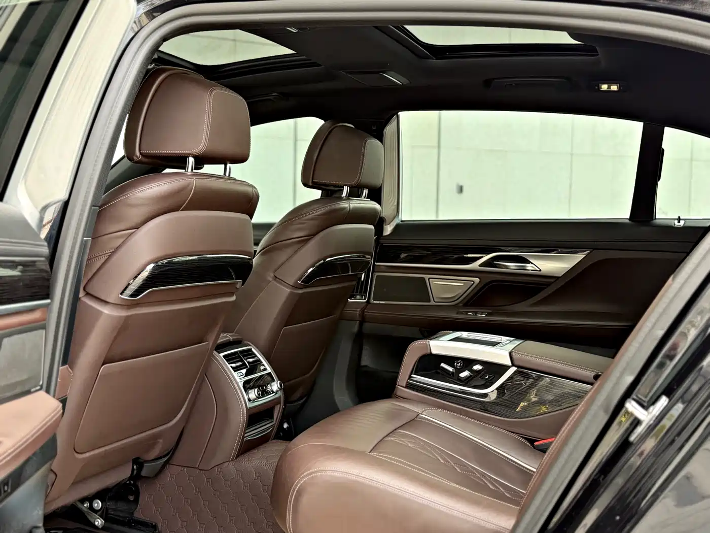 BMW 7 Series 2019 730Li M Sport Package фото 7