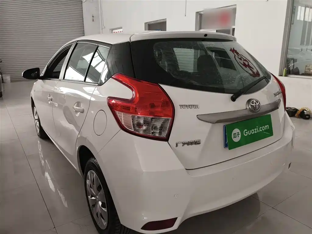 Toyota YARiS L Zhi Xuan 2015 1.5E Auto Charming Edition фото 5
