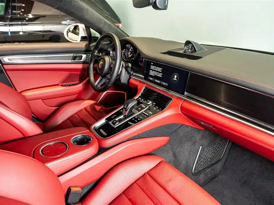 PORSCHE PANAMERA NEW ENERGY