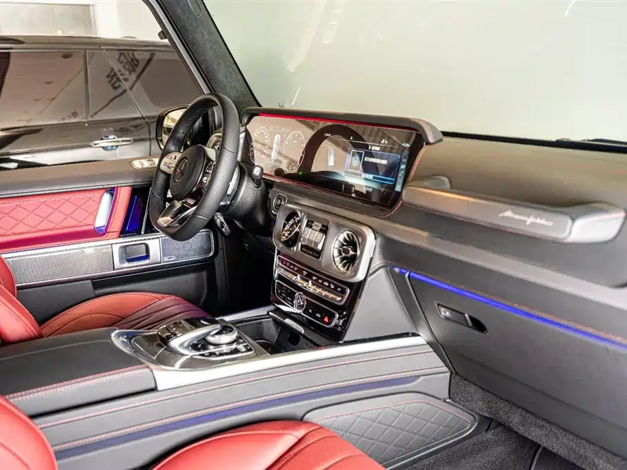 Mercedes-Benz G-Class 2024 G 500 фото 9