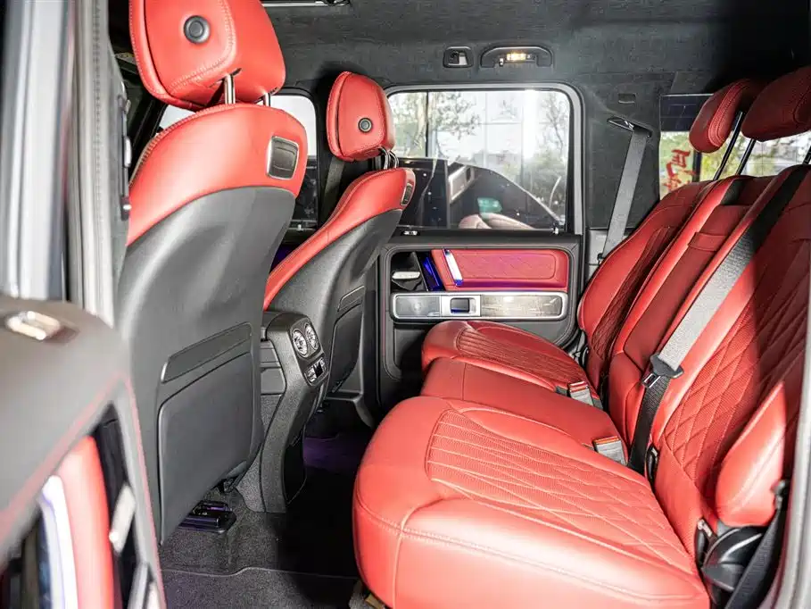 Mercedes-Benz G-Class 2024 G 500 фото 12