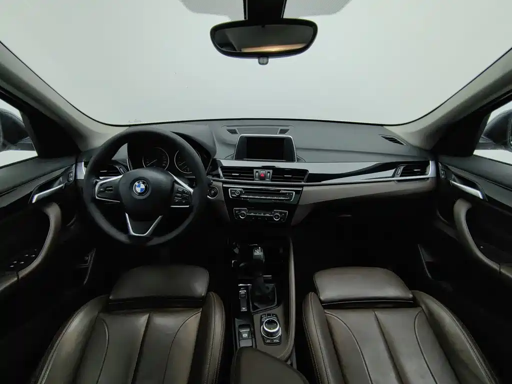 Фото 5 - BMW X1