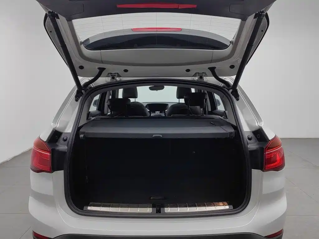 Фото 16 - BMW X1