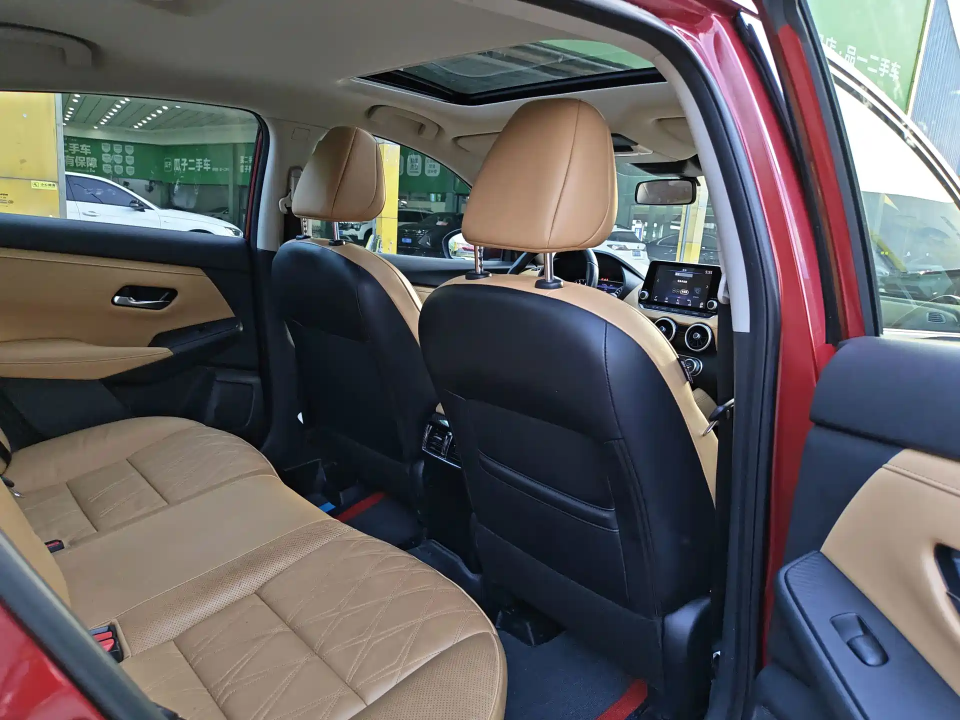 صورة 12 - Nissan Sylphy