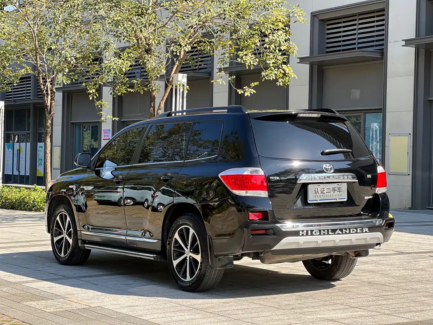 Toyota Highlander 2012 3.5L AWD 7-Seater Luxury Edition фото 17