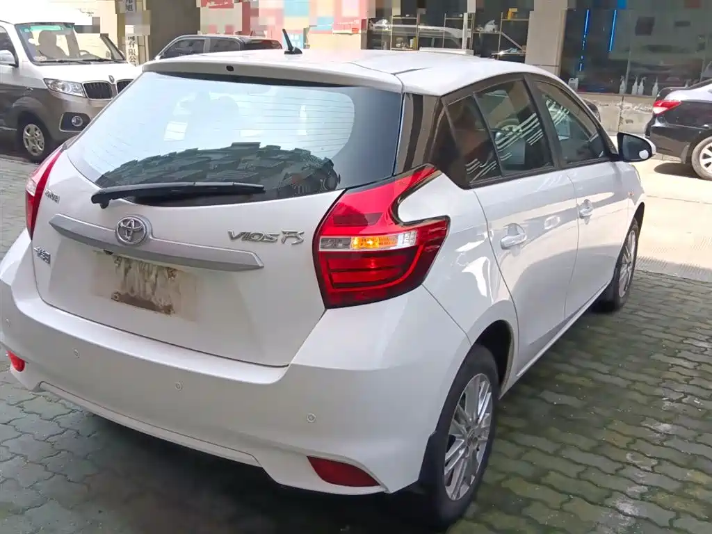 Toyota Vios FS 2017 1.5L CVT Fengchi Edition фото 7