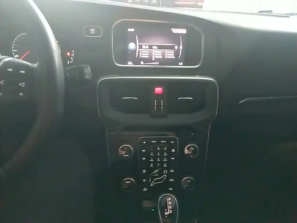 Volvo V40 2018 2018 T3 Inscription Edition