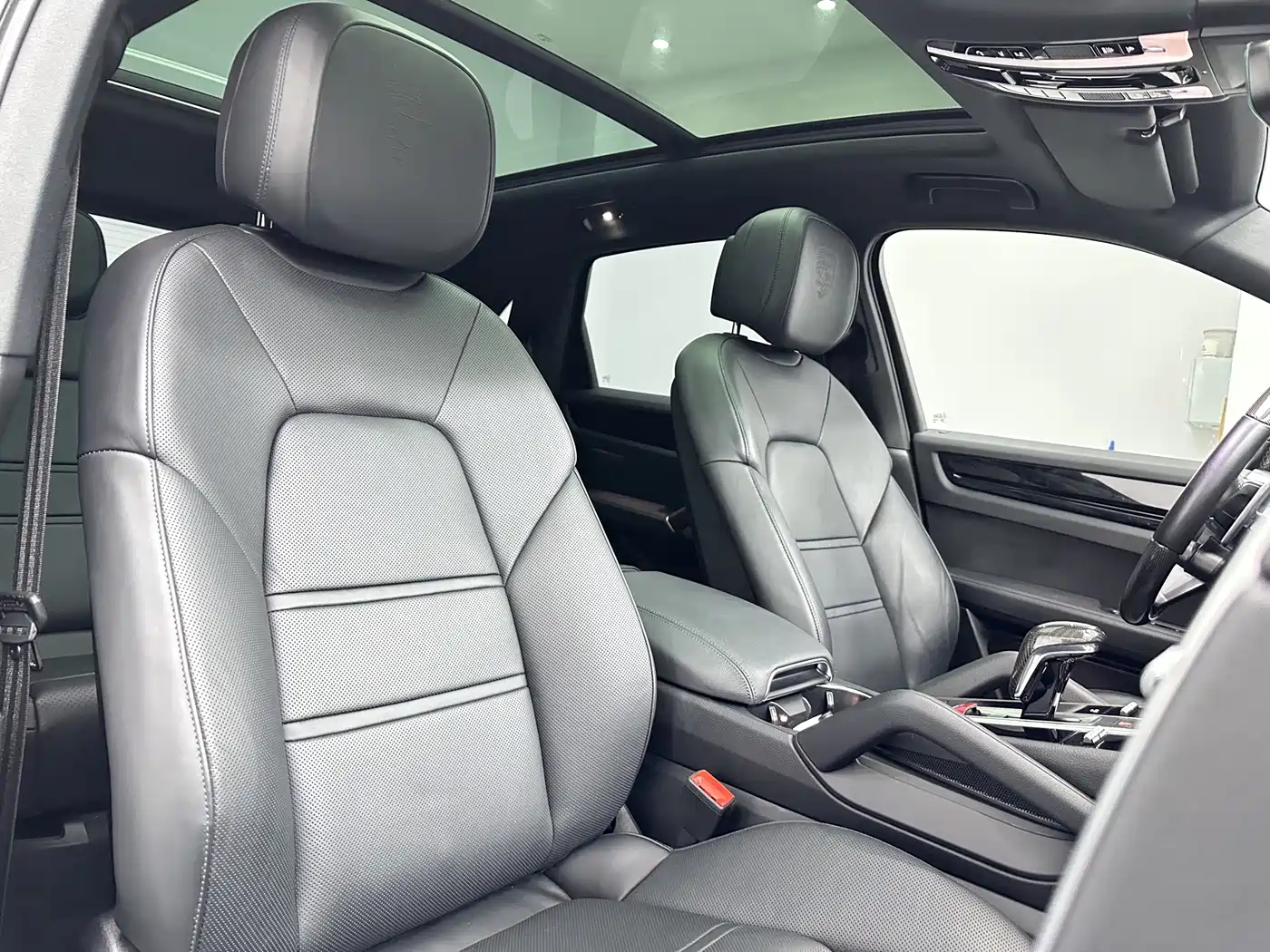 Фото 16 - Porsche Cayenne