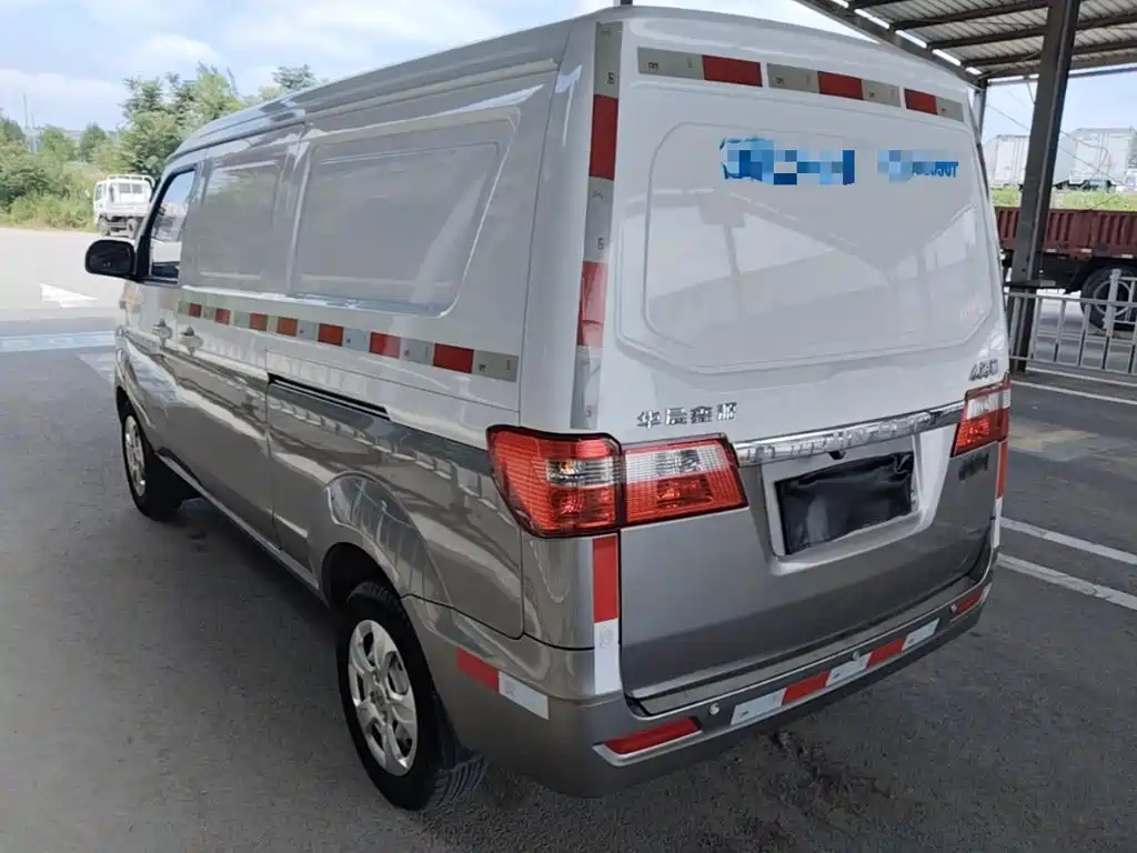 Jinbei Little Sea Lion X30 2023 2021 1.5L Comfort Non-AC Version Van China VI SWC15M