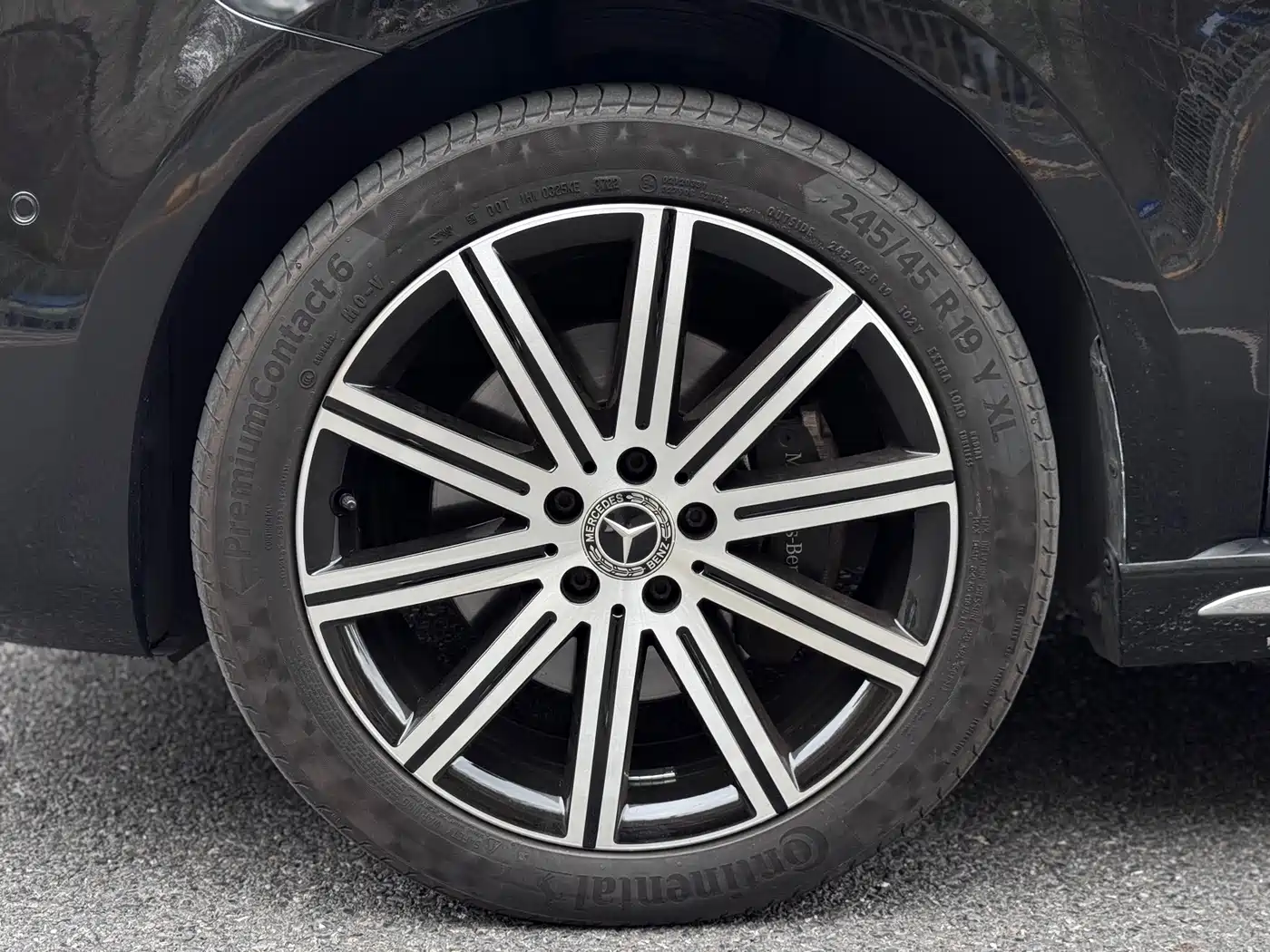 MERCEDES-BENZ V CLASS