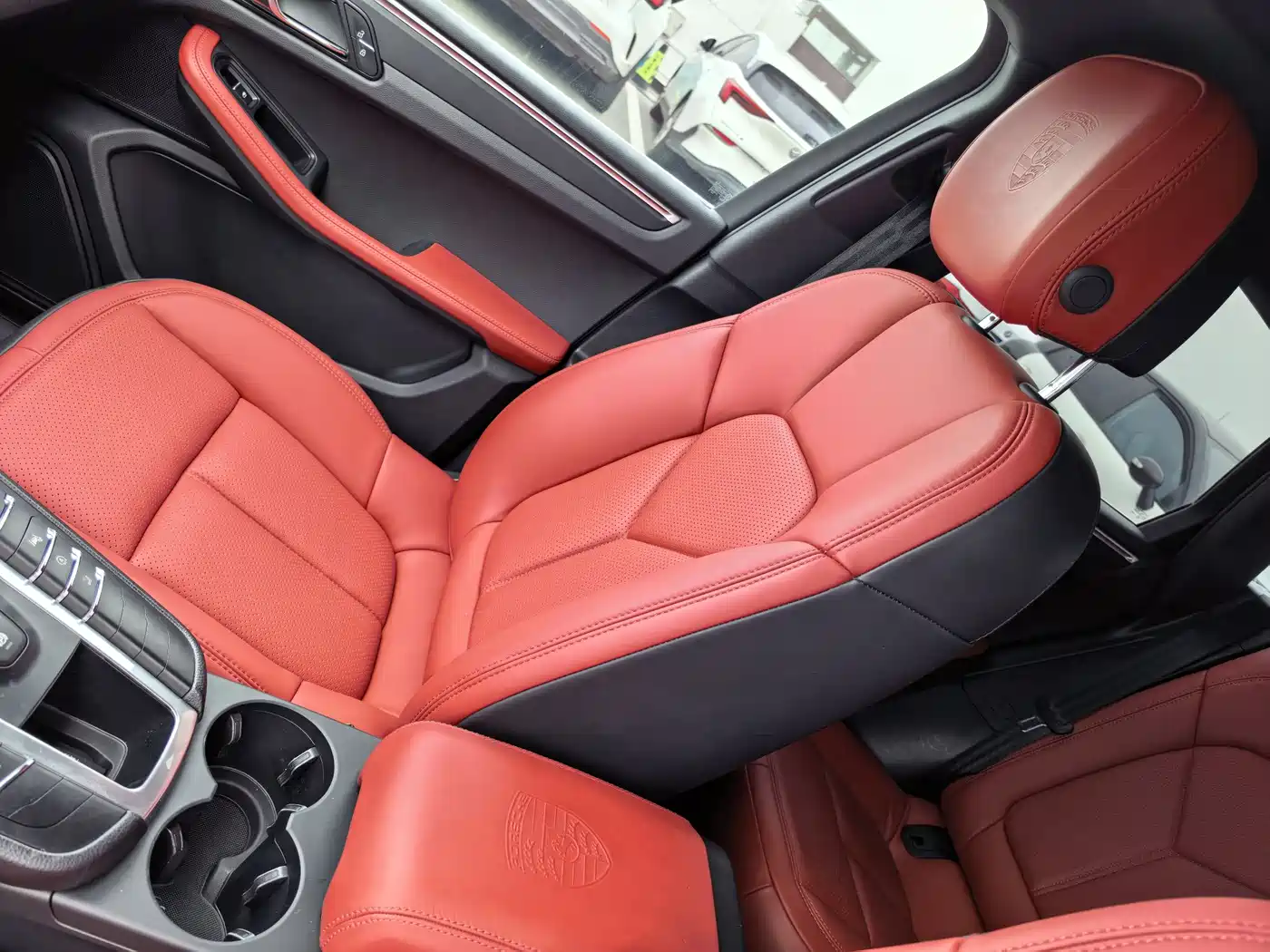 Porsche Macan 2018 Macan 2.0T фото 6