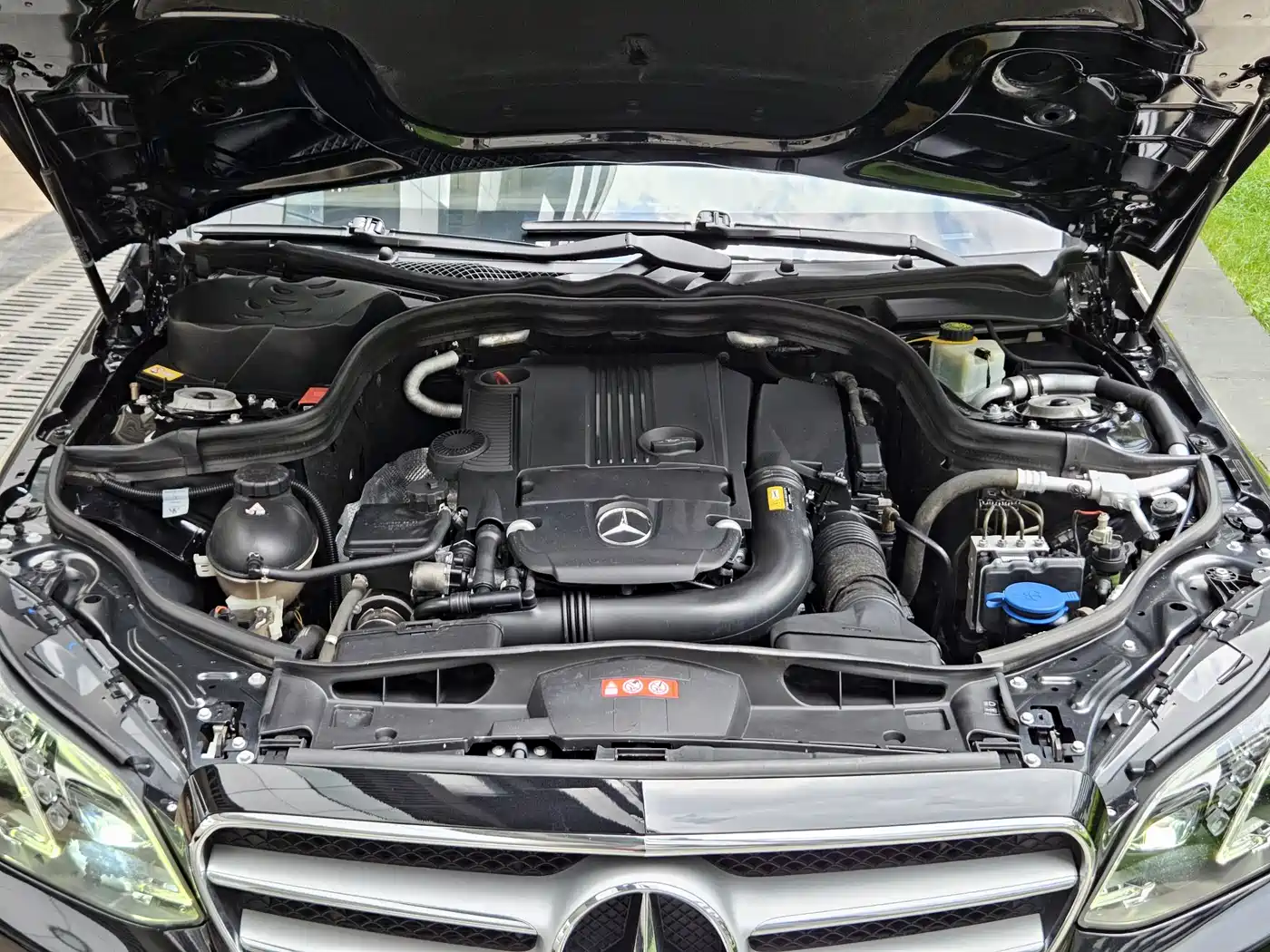 Mercedes-Benz E-Class 2014 Facelift E 260 L Sport фото 10