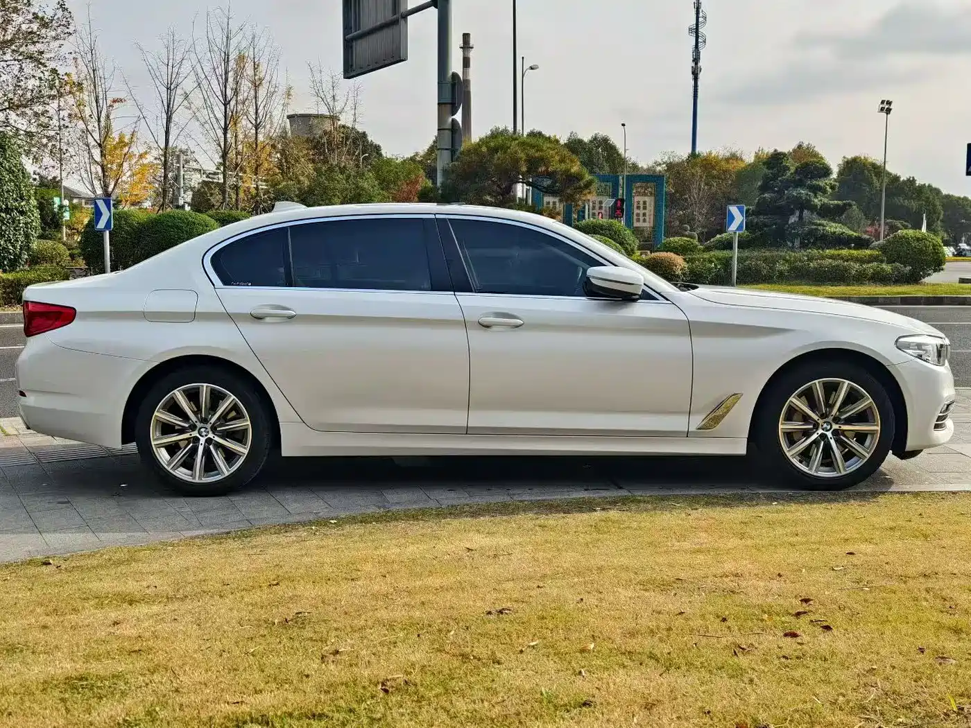 BMW 5 Series 2018 528Li Launch Special Edition фото 3