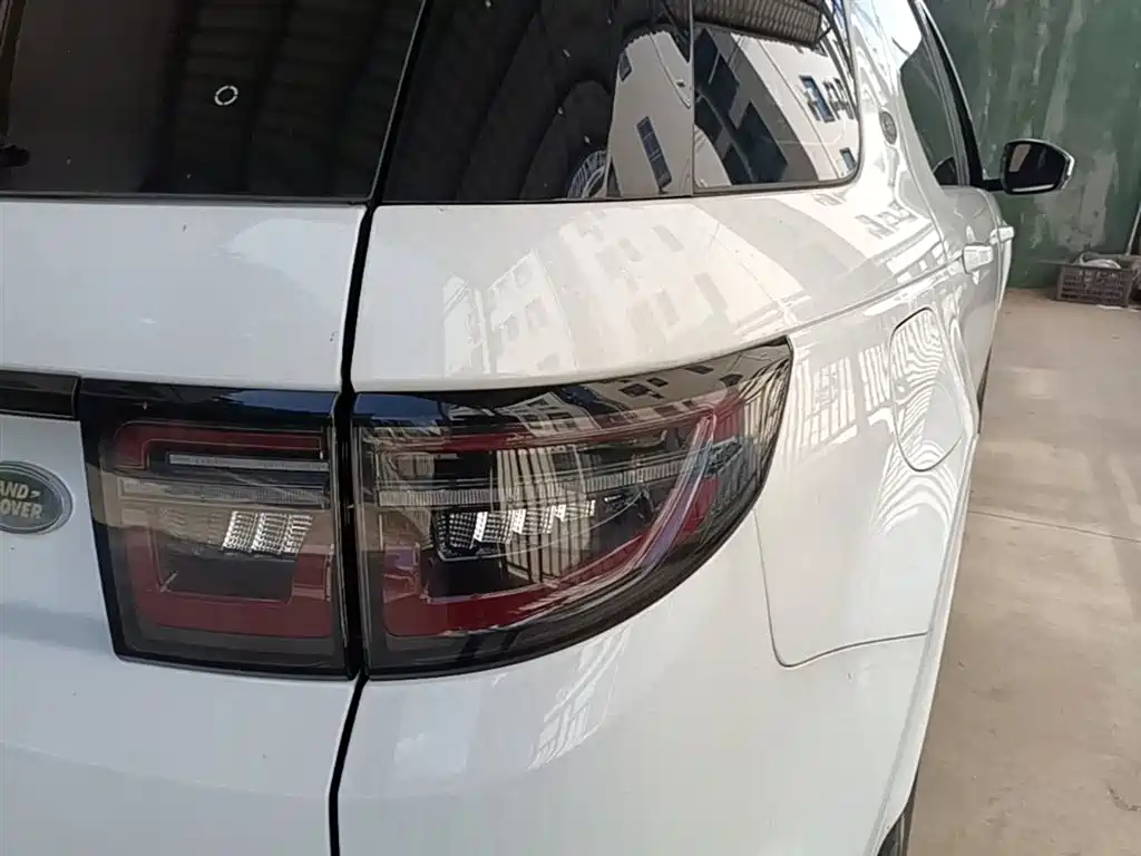Land Rover Discovery Sport 2022 Model 249PS R-Dynamic S Performance Edition 5-Seater фото 8