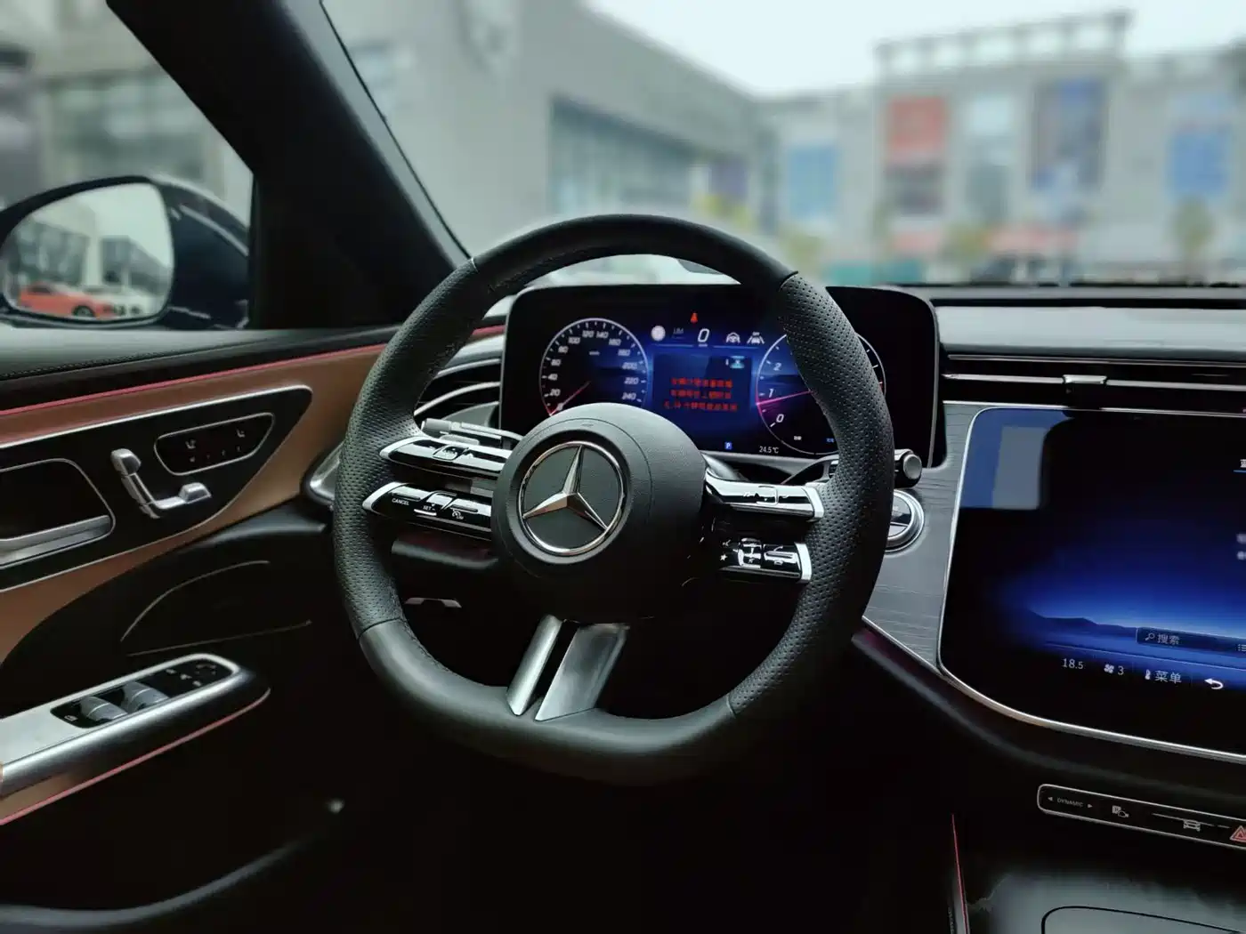 Mercedes-Benz E-Class 2024 E 300 L Fashion фото 12