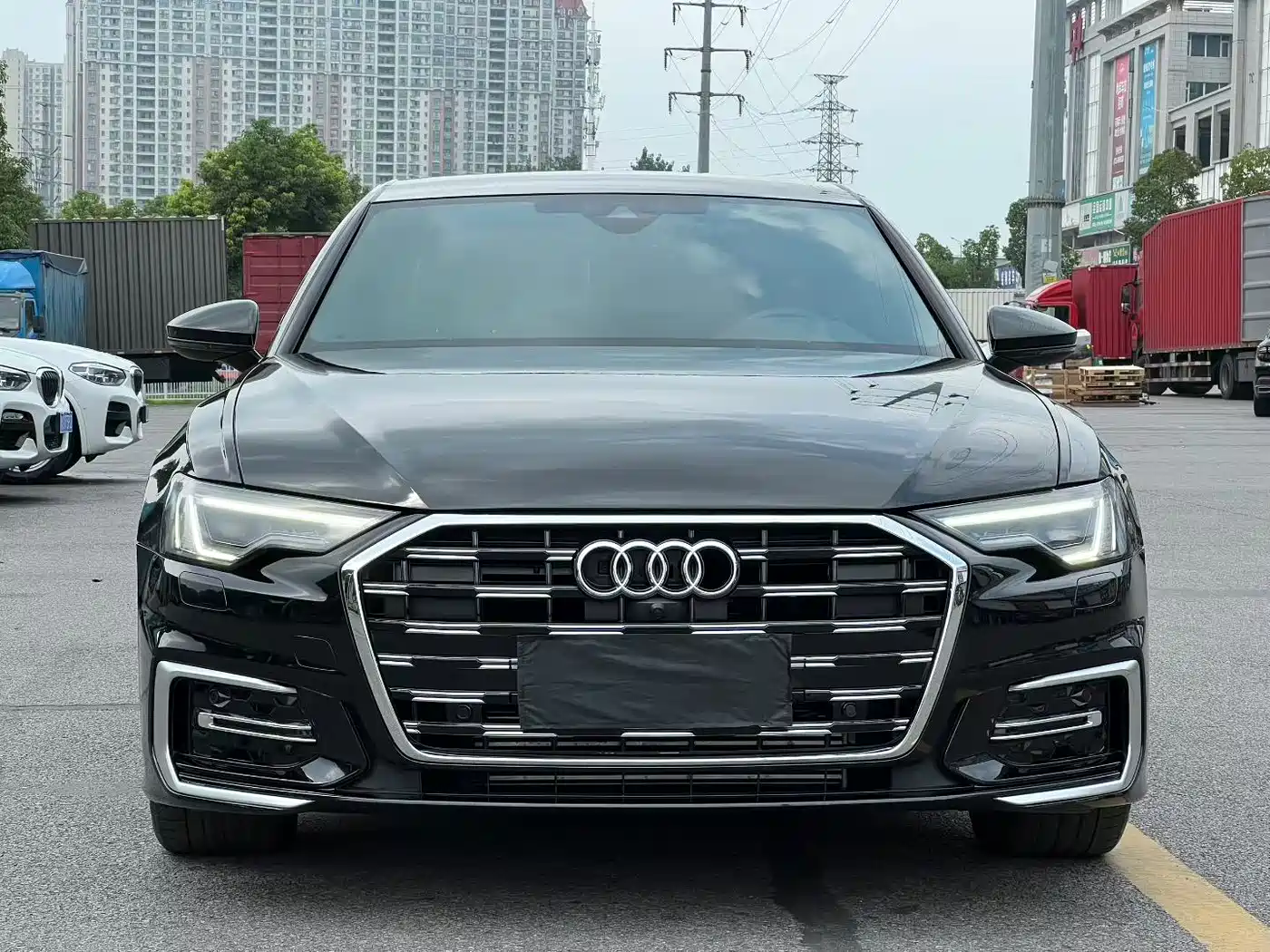 Фото 2 - Audi A6L