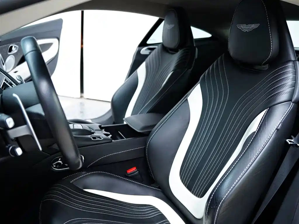 Aston Martin DB11 2021 2019 Model 4.0T V8 Coupe