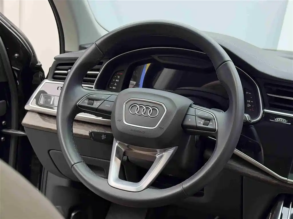 Audi Q7 2023 45 TFSI quattro S line Sport фото 12