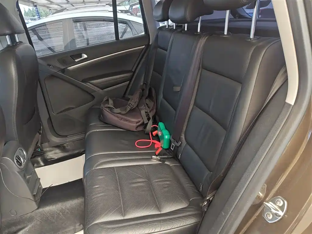 Volkswagen Tiguan 2015 1.8TSI Automatic 2WD Highline фото 13