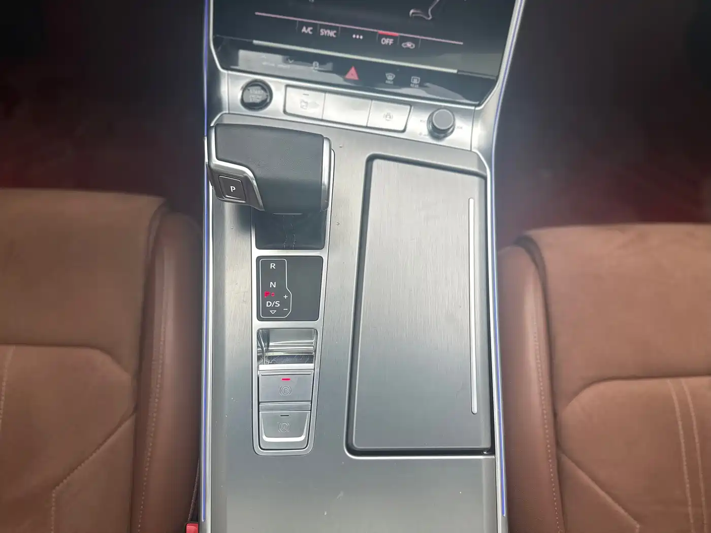 Audi A7L 2024 45 TFSI Luxury фото 11