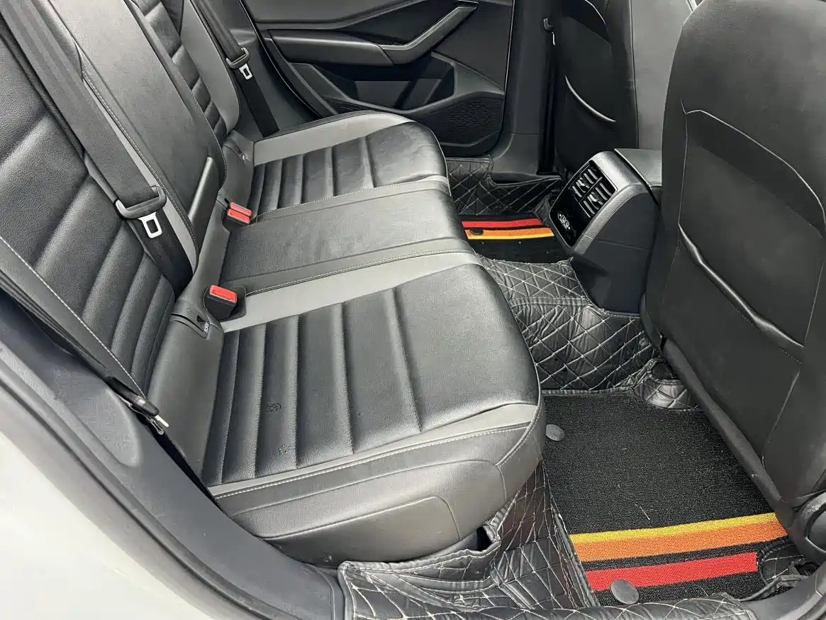 Volkswagen Sagitar, миниатюра 10