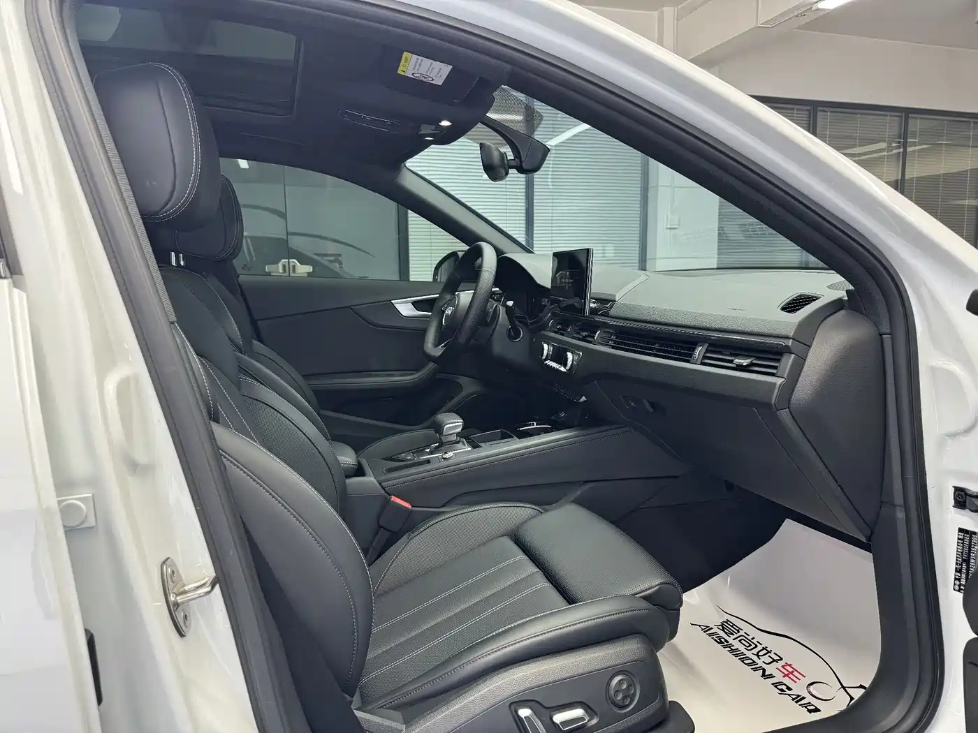 Audi A4L 2024 40 TFSI Luxury Dynamic фото 13