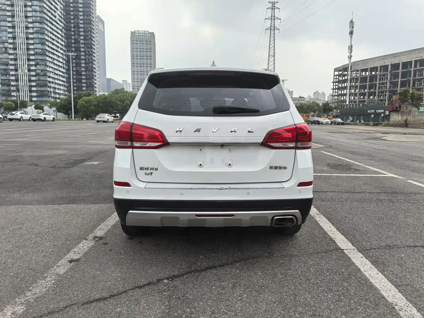Photo 5 - Haval H6