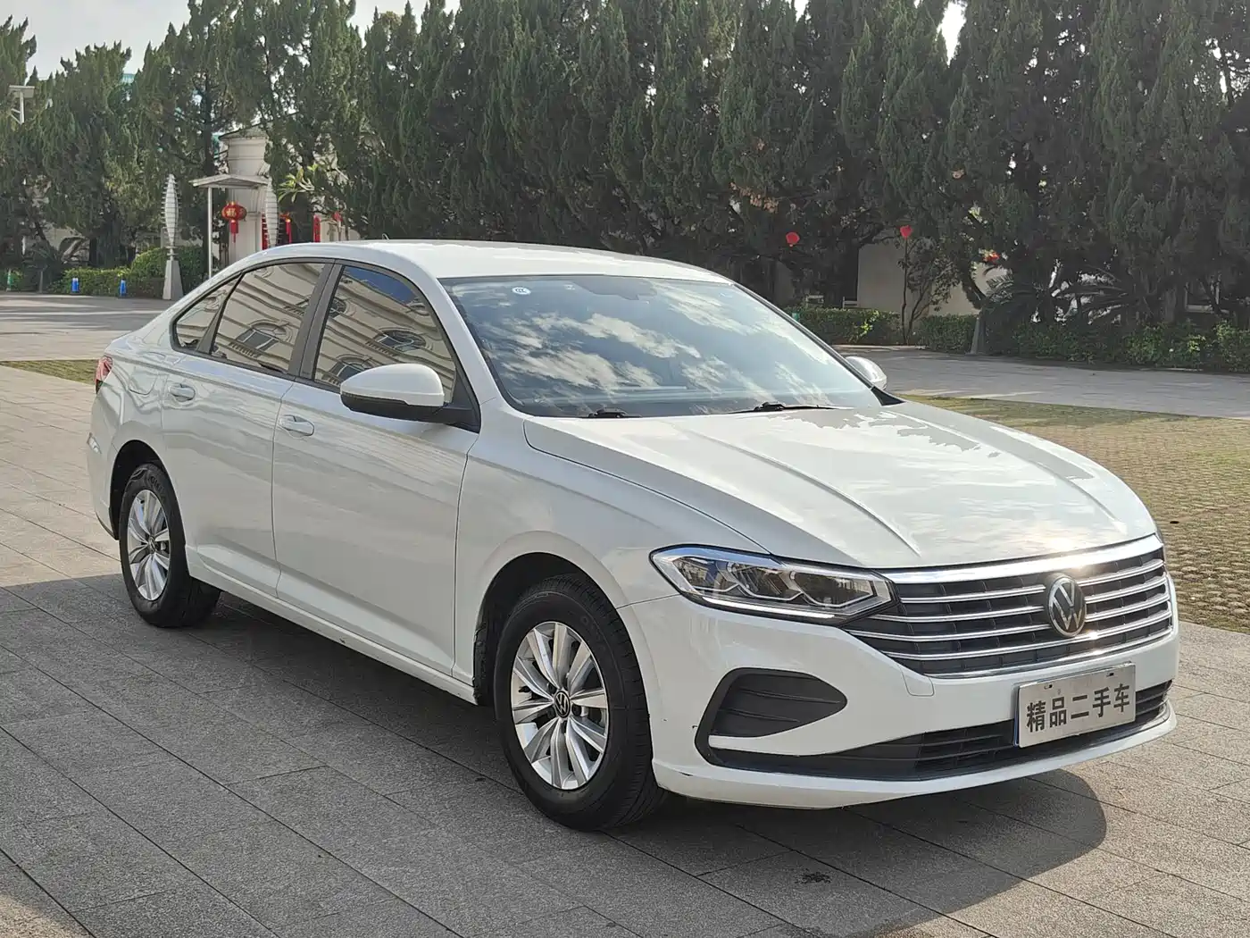 Volkswagen Lavida 2024 Model 1.5L Automatic Delight Edition фото 3
