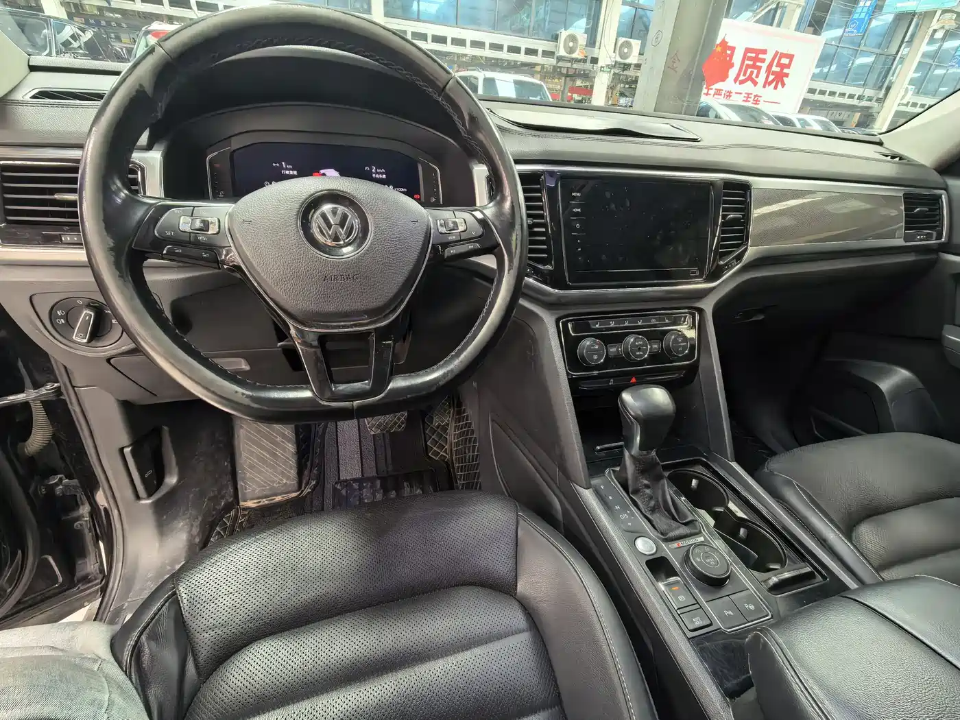 Volkswagen Teramont 2020 380TSI 4WD Luxury Edition China VI фото 3