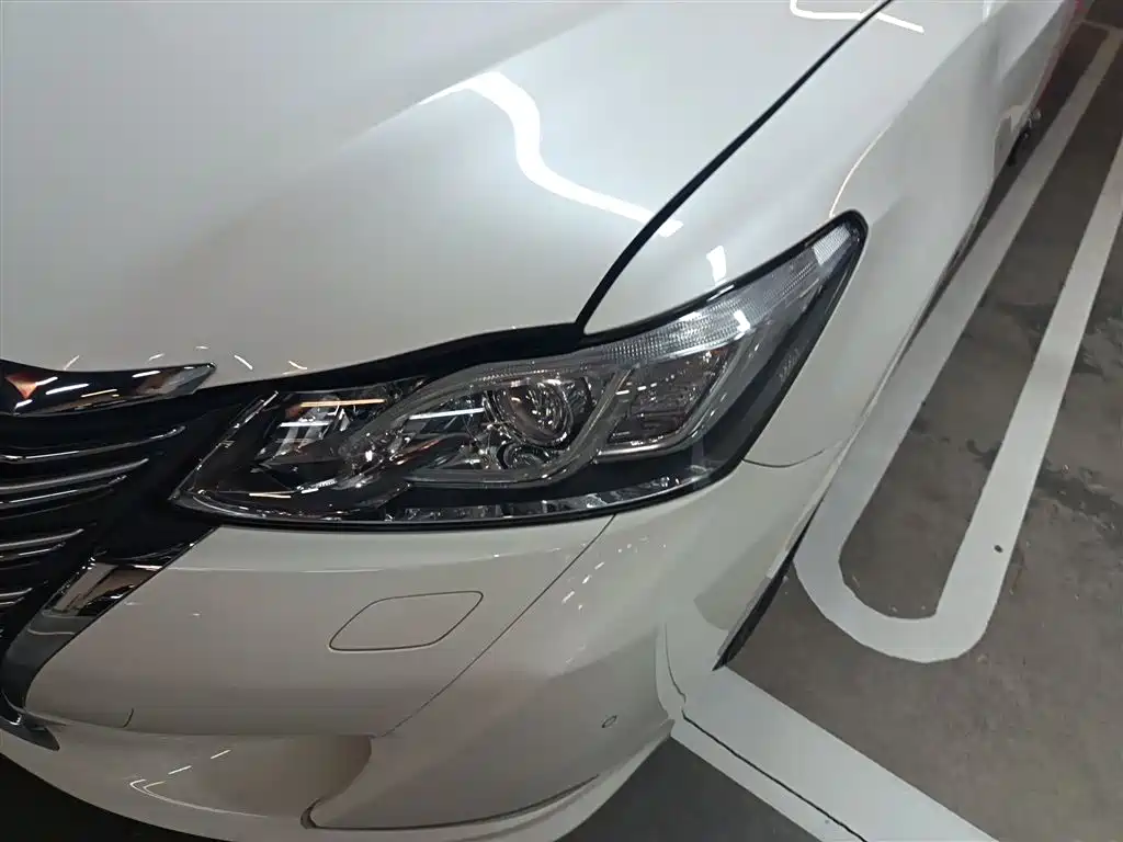 Toyota Crown 2015 2.0T Fashion фото 3