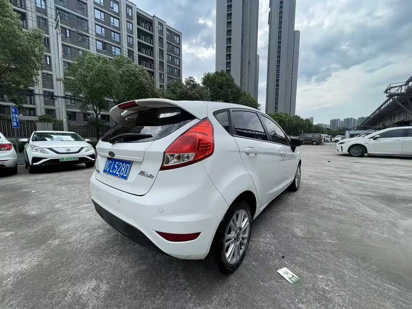 Ford Fiesta 2014 2013 Hatchback 1.5L Automatic Fashion