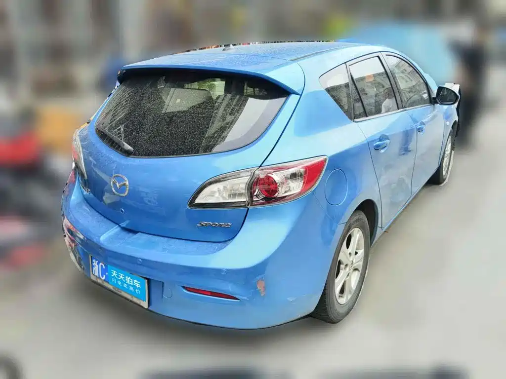 Mazda Mazda3 (Import) 2010 2010 Hatchback 1.6 Automatic Luxury