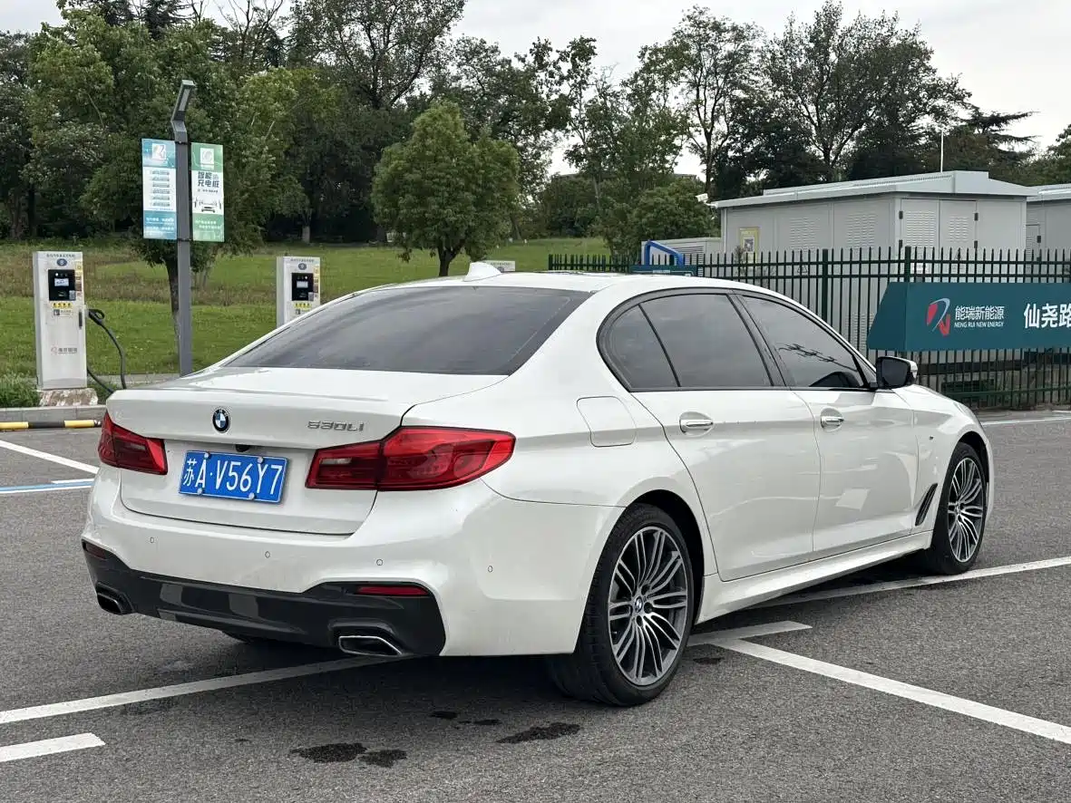 BMW 5 Series 2018 Facelift 530Li Leading M Sport Package фото 16