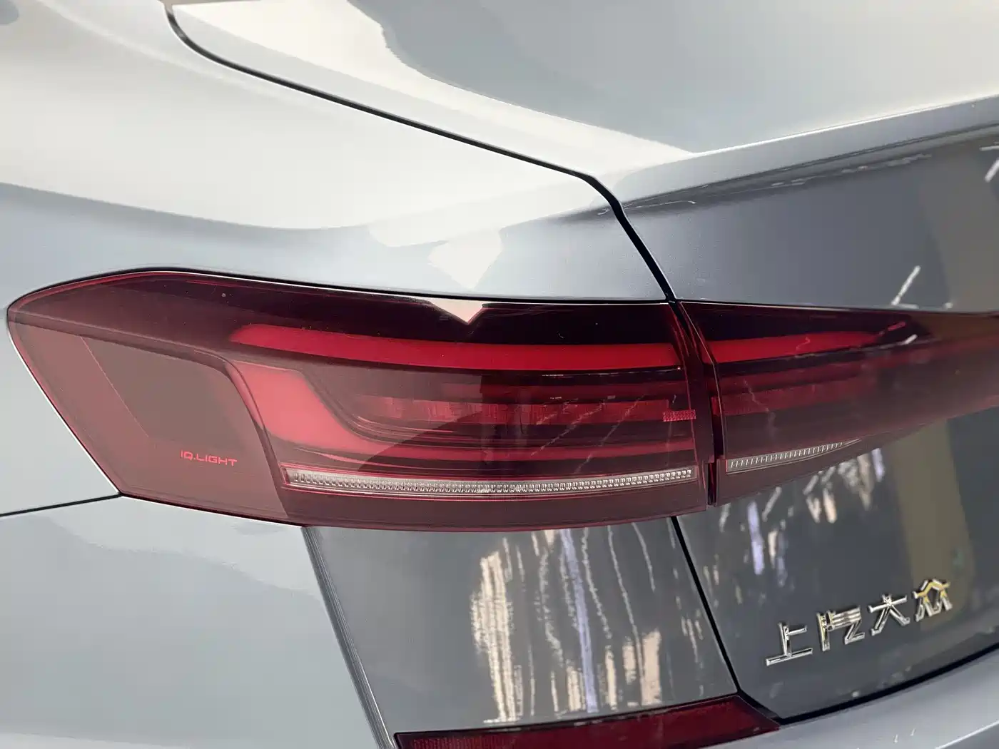 Volkswagen Passat 2022 330TSI Luxury Edition фото 4